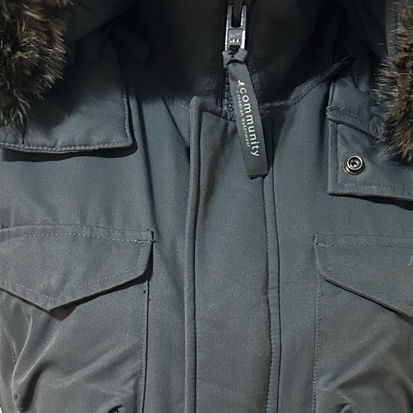 Aritzia Community Vest for winter Size S - Picture 2 of 8